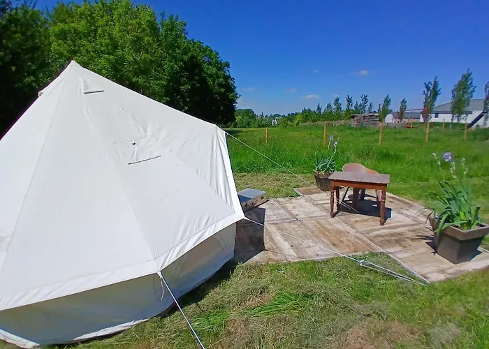 Sur Les Pres Campismo de Luxo